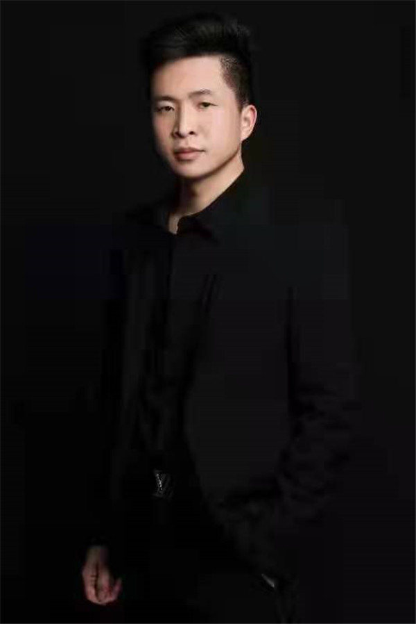 常务理事   刘时霖